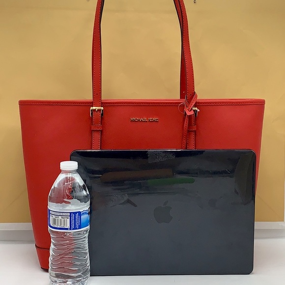 MICHAEL KORS JET SET TRAVEL LARGE TOP ZIP SHOULDER TOTE FLAME COLOR - Picture 12 of 14